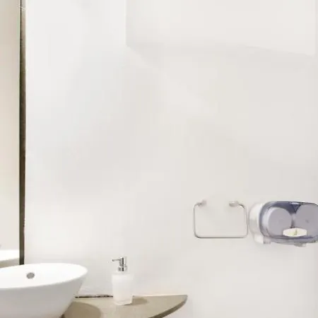 The Central House Barcelona Gracia Hostel Barcelona