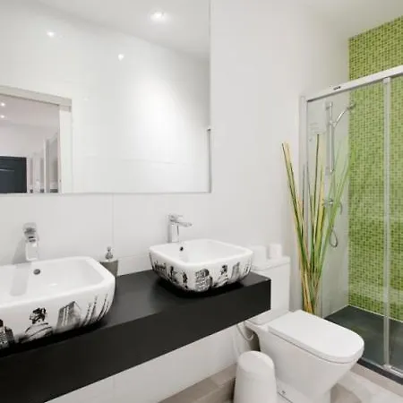 Hostel The Central House Barcelona Gracia *