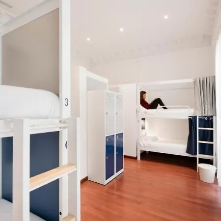 The Central House Barcelona Gracia Hostel