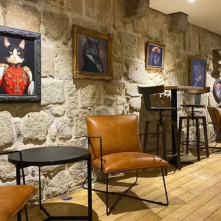The Central House Barcelona Gracia Hostel *