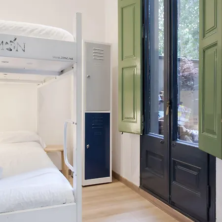 The Central House Barcelona Gracia Хостел