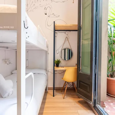The Central House Barcelona Gracia Hostel